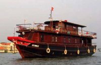 Mekong River cruise with Deluxe Bassac Cruise 2 Days - 1 Night Tour