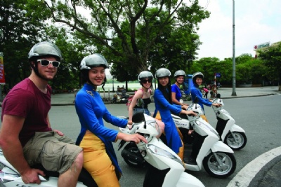 Unique Sightseeing and food Tour in Ha Noi  By Scooter